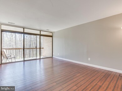 1670 Parkcrest Cir unit 200, Reston, VA 20190 - photo 3