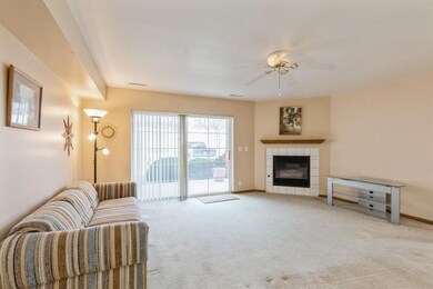 4533 1st Ave SW unit 1, Cedar Rapids, IA 52405 - photo 4