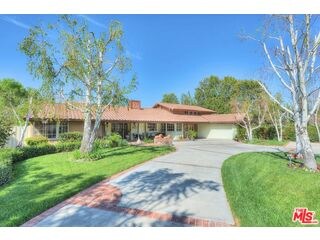 5125 Kelvin Ave, Woodland Hills, CA 91364 - photo 2