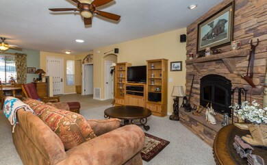 007_Living Room