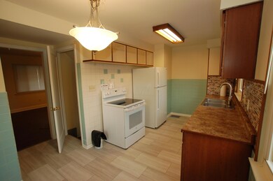 1691 Northridge Rd, Columbus, OH 43224 - photo 7