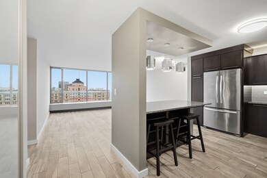 5455 N Sheridan Rd unit 2611, Chicago, IL 60640 - photo 4