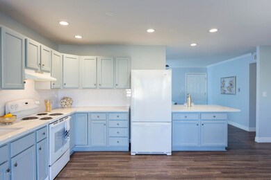 52nd_Dr_Kitchen_2