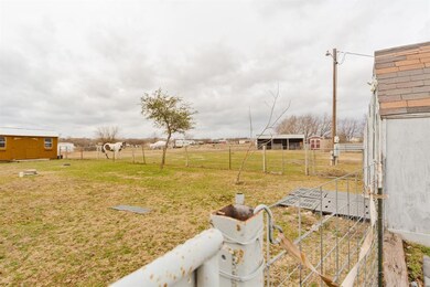 182 Private Road 4440, Rhome, TX 76078 - photo 7