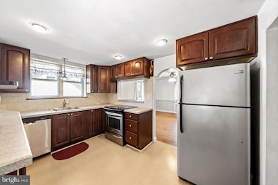 126 1st Ave, Broomall, PA 19008 - photo 7