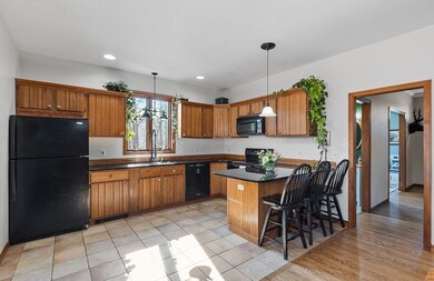 51 Warner Ave, Fitchburg, MA 01420 - photo 5