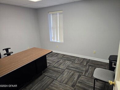 218 N Broadway, Crookston, MN 56716 - photo 2