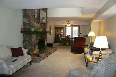 Living Room. Spacious Living Room