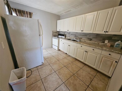 Kitchen - remodeled but can use some TLC - 11.6'x9.3 est