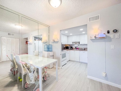 701 Pine Dr unit 210, Pompano Beach, FL 33060 - photo 6