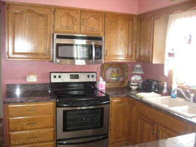306.5 4th St. SE Hillsboro 006