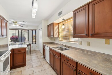 11-web-or-mls-N Recker Rd 1253-011