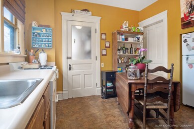 19 S Van Buren St, Batavia, IL 60510 - photo 5