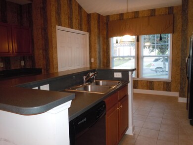 Small Interior Townhouse No Furniture 01
