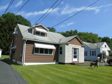 247 W Kirmar Ave, Nanticoke, PA 18634 - photo 2