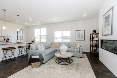 3204 Iris Ave, Rolling Meadows, IL 60008 - photo 2