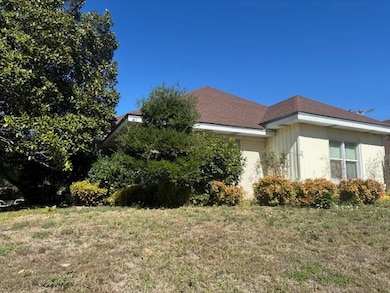 4253 Westmont Ct, Fort Worth, TX 76109 - photo 2