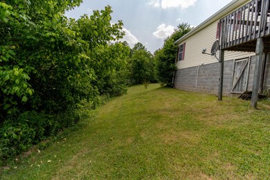 1370 Leger Fork Rd, Tyner, KY 40486 - photo 4