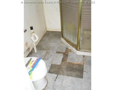 307 91st St, Charleston, WV 25315 - photo 4