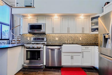 Bay Street Landing unit 1a, Staten Island, NY 10301 - photo 5