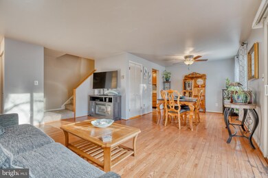 80 Dendron Ct, Parkville, MD 21234 - photo 4