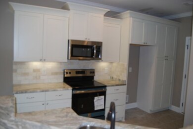 143 Summer Grove Ln, Macon, GA 31206 - photo 3