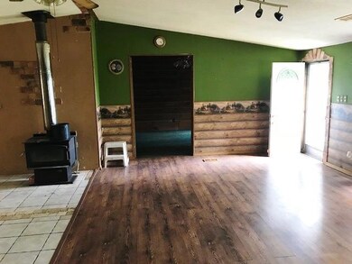 18160 Lawrence 2240, Aurora, MO 65605 - photo 6