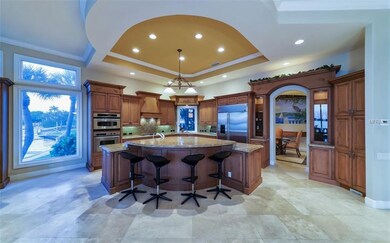 Kitchen with breakfast counter