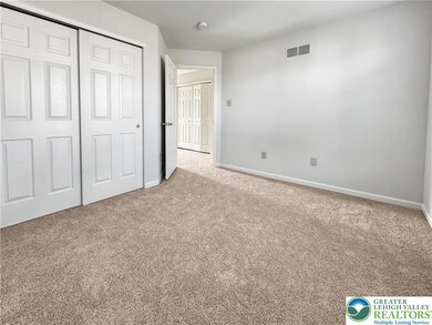 7680 Cross Creek Cir unit 97, Breinigsville, PA 18031 - photo 5