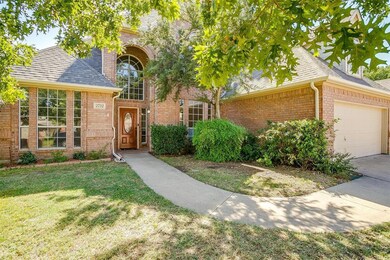 2712 Holly Brook Ct, Bedford, TX 76021 - photo 3