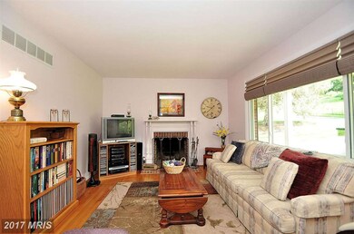 5711 Oakview Dr, Sykesville, MD 21784 - photo 5