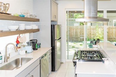 2714 E 3rd St unit 2, Austin, TX 78702 - photo 3