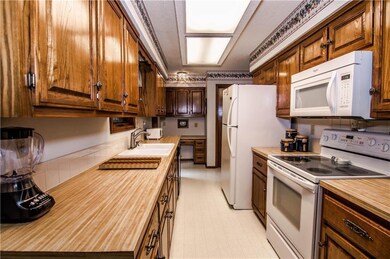 4 Burnham Dr, Bella Vista, AR 72715 - photo 4