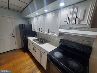 423 Chapel Tc, Reading, PA 19602 - photo 5