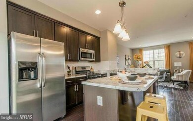 2714 Theresa Ln, Baltimore, MD 21227 - photo 3