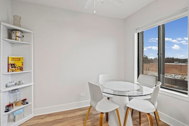 3050 Pheasant Creek Dr unit 305, Northbrook, IL 60062 - photo 7