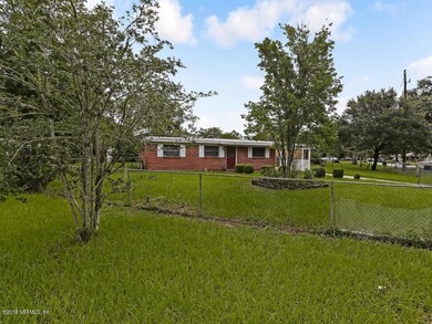 7541 Leroy Dr, Jacksonville, FL 32244 - photo 3