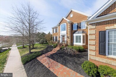 12214 Greenbriar Branch Dr, Potomac, MD 20854 - photo 2