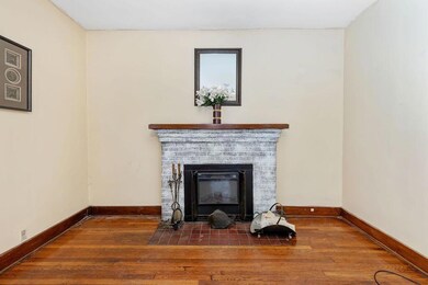 3-LivingRoom