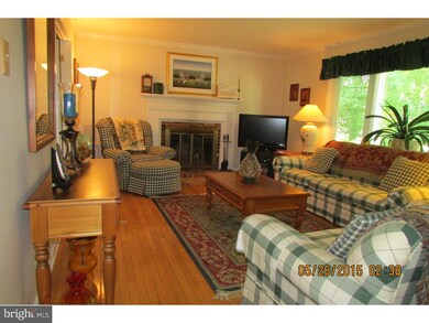 661 Atkinson Ln, Langhorne, PA 19047 - photo 3