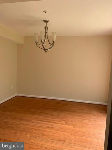 1303 Upcot Ct, Capitol Heights, MD 20743 - photo 4