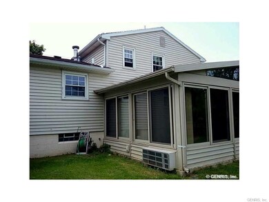 Large all season glass enclosure addition 21x14' w