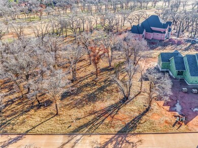 6200 Canopy Ln, Edmond, OK 73025 - photo 2