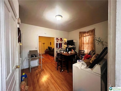 1st Fl Unit - Dining Rm