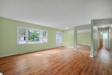 1903 Maple Dr, Traverse City, MI 49686 - photo 5