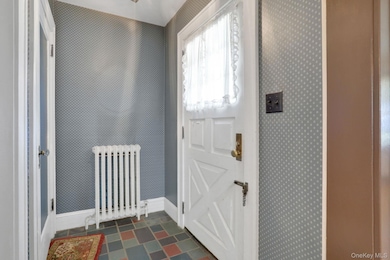 94 Roosevelt Ave, Kingston, NY 12401 - photo 4