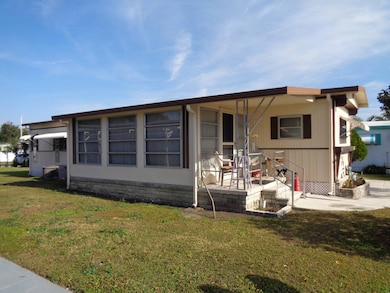 1015 Fountainview S, Lakeland, FL 33809 - photo 2