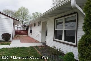 112 Indigo Plaza unit C, Monroe Township, NJ 08831 - photo 2