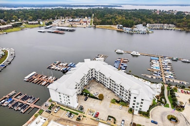 Shoreline on Lake Conroe unit 214, Montgomery, TX 77356 - photo 3