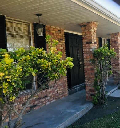 Porch Entrance to 3 Bedroom Side